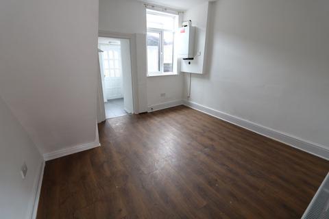 2 bedroom terraced house to rent, Levenshulme, Manchester M12