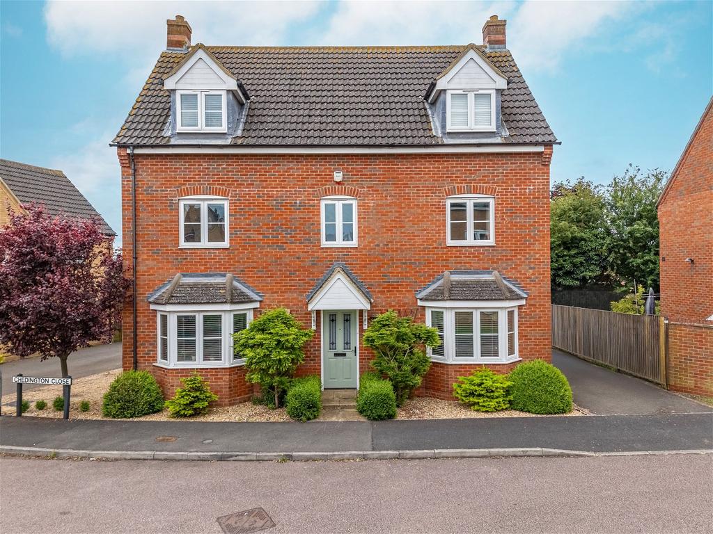 Barton Seagrave NN15 5 bed detached house for sale £450,000