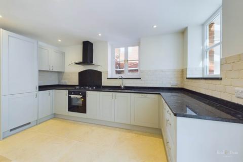 2 bedroom mews to rent, Meads Road, Meads Village