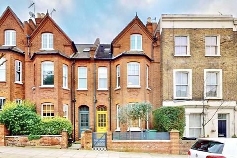 31 Chester Road, London, N19 5DF