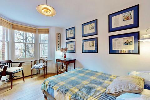 31 Chester Road, London, N19 5DF