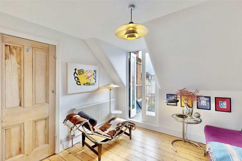 31 Chester Road, London, N19 5DF