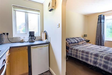 72 Eton Close, Witney, OX28 3GB