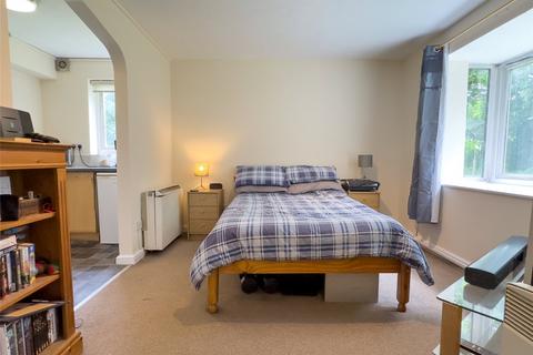 72 Eton Close, Witney, OX28 3GB