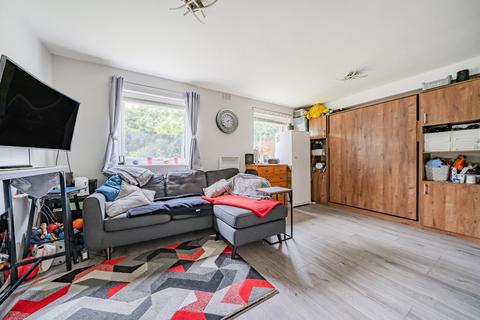 Studio for sale, Canadian Avenue, Catford, London