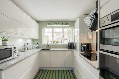 160 Dewfalls Drive, Bradley Stoke, Bristol, BS32 9BU