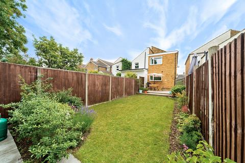 31 Binfield Road, Byfleet, West Byfleet, KT14 7PN