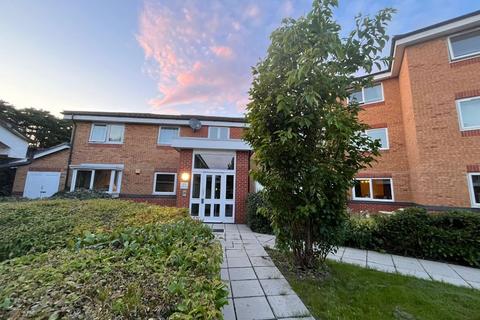 1 bedroom apartment to rent, Warwick Close, Hornchurch