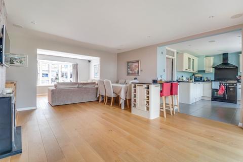 4 bedroom detached house for sale, Lodwick, Shoeburyness SS3