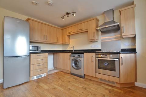 2 bedroom flat to rent, Fenton Place, Leeds LS10