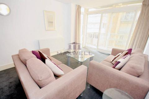 2 bedroom flat for sale, Cassilis Road, London E14