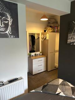 1 bedroom in a house share to rent, Shortheath Road, Erdington B23 6JY