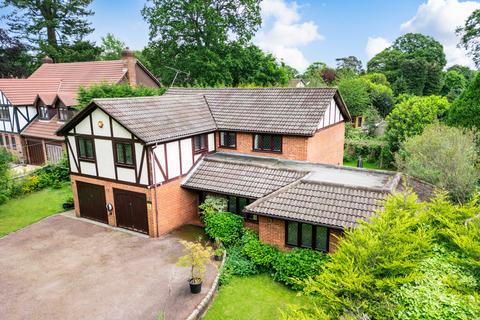 5 bedroom detached house for sale, Warren Lodge Drive, Tadworth, KT20