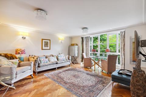 2 bedroom flat for sale, Oriel Drive, Harrods Village, Barnes, London