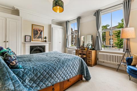 5 bedroom terraced house for sale, St. Martin's Road, London