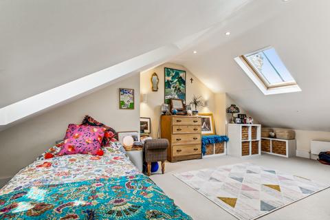 5 bedroom terraced house for sale, St. Martin's Road, London