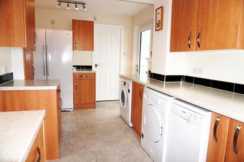 2 bedroom semi-detached bungalow for sale, Annan Avenue, East Kilbride G75