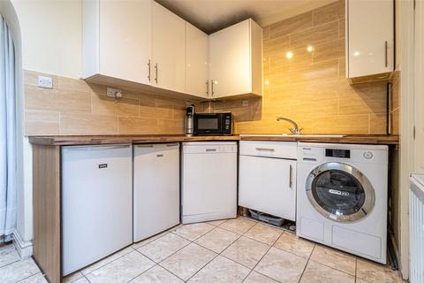 3 bedroom terraced house for sale, Deburgh Street, Swindon SN2