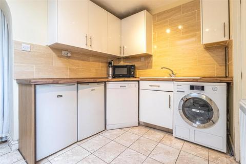 3 bedroom terraced house for sale, Deburgh Street, Swindon SN2