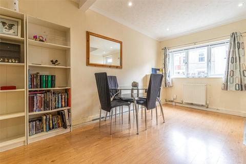 3 bedroom terraced house for sale, Deburgh Street, Swindon SN2