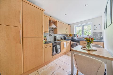 27 Brookhey, Hyde, SK14 2DY