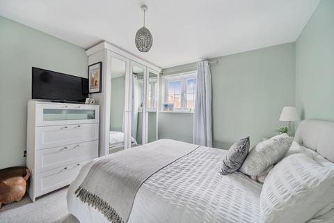 27 Brookhey, Hyde, SK14 2DY