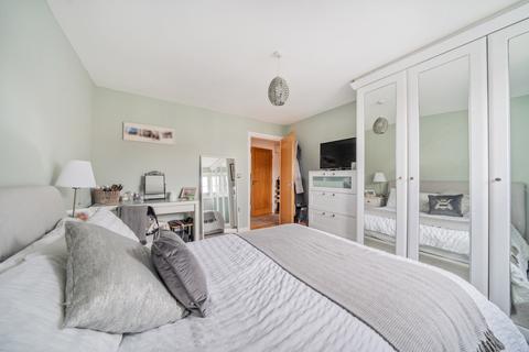 27 Brookhey, Hyde, SK14 2DY