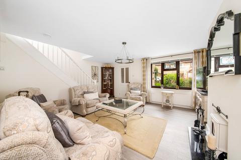 11 Mayfield, Oxspring, Sheffield, S36 8YN