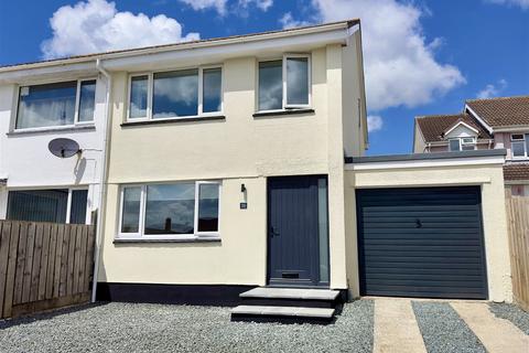 26 Marshall Avenue, Wadebridge, PL27 6BB