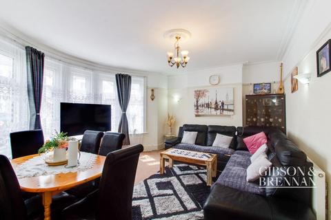 4 bedroom semi-detached house for sale, Elderton Road, Westcliff-on-sea, SS0