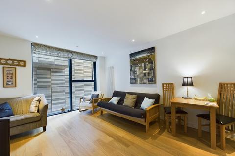 1 bedroom flat to rent, Simpson Loan, Tollcross, Edinburgh, EH3