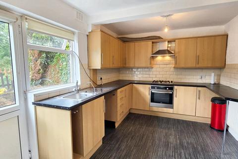 3 bedroom semi-detached house to rent, Bendall Road, Birmingham B44