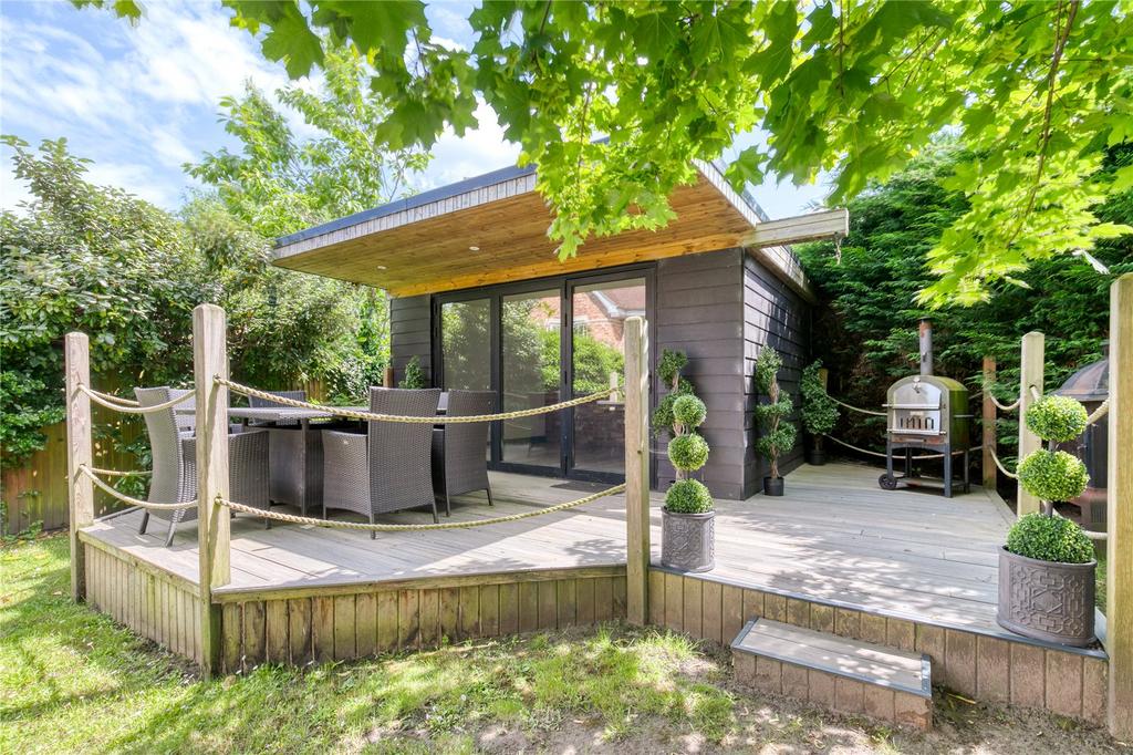 Outbuilding
