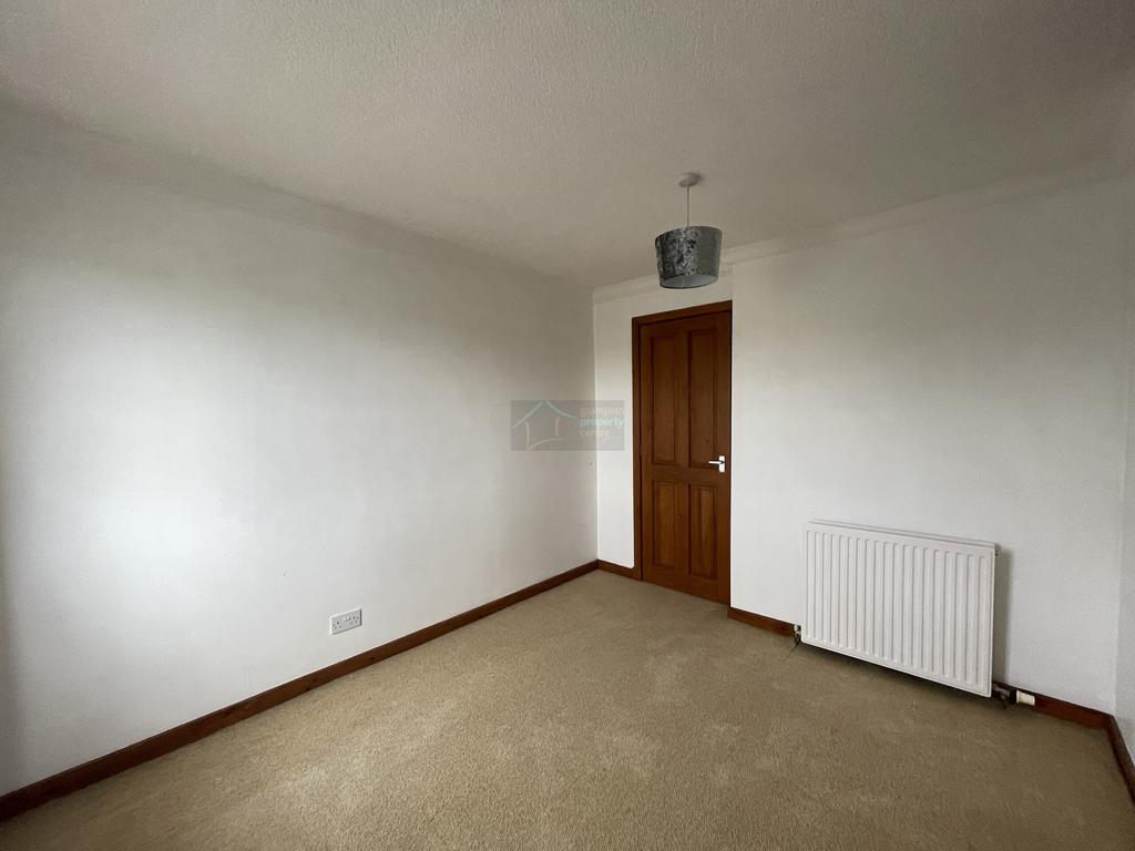 Bedroom 2b.JPG