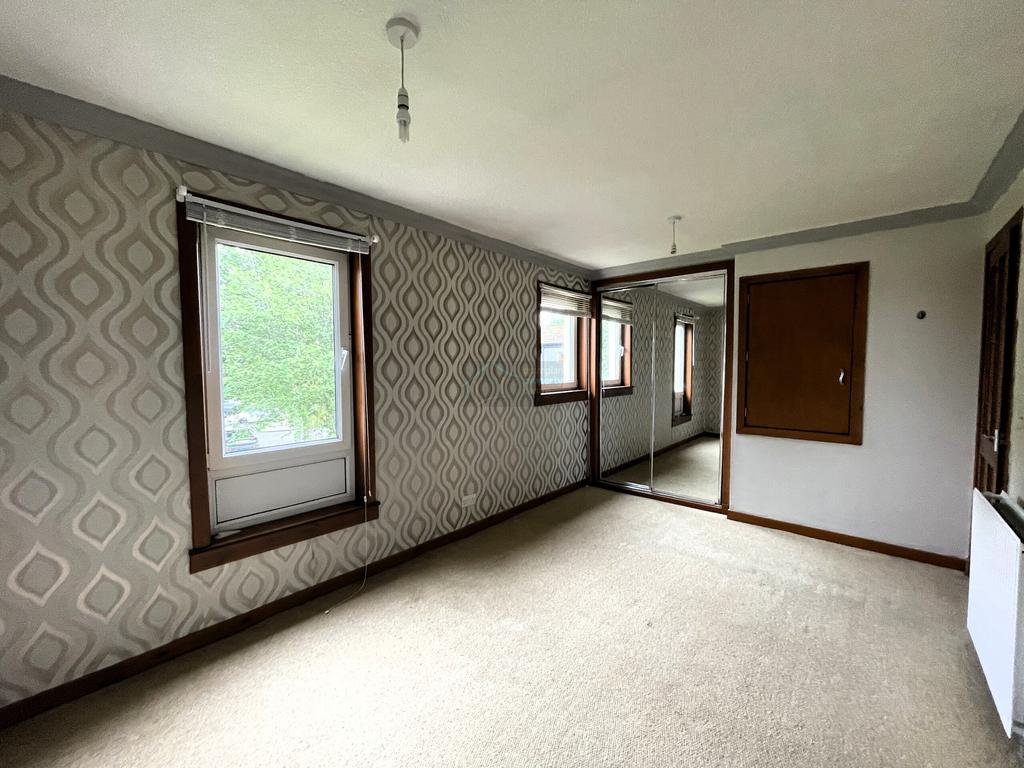 Bedroom 1a.JPG