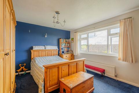2 Alexandra Way, Crediton, EX17 2EA
