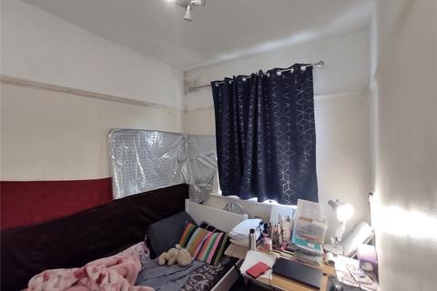 2 bedroom maisonette for sale, Scotts Road, Southall, UB2