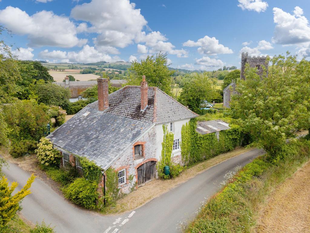 Stockleigh Pomeroy, Crediton, EX17 2 bed cottage for sale £425,000