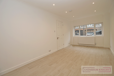 3 bedroom end of terrace house to rent, Maple Mews, NW6