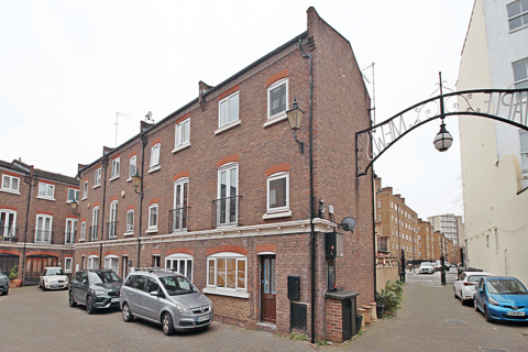 3 bedroom end of terrace house to rent, Maple Mews, NW6