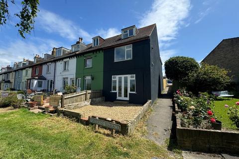 3 bedroom terraced house for sale, Portland Terrace, South Heighton, Newhaven
