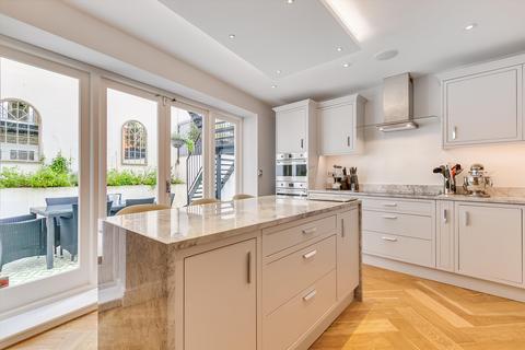 5 bedroom townhouse to rent, Crescent Grove, London, SW4