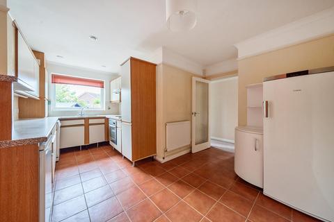 5 Broomfield Close, Guildford, GU3 3AW