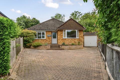 5 Broomfield Close, Guildford, GU3 3AW