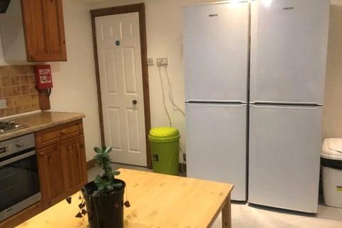 1 bedroom in a house share to rent, Fitzwilliam Street, Huddersfield, HD1