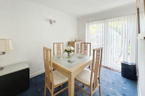 4 bedroom semi-detached house for sale, Riding Way, Wokingham RG41