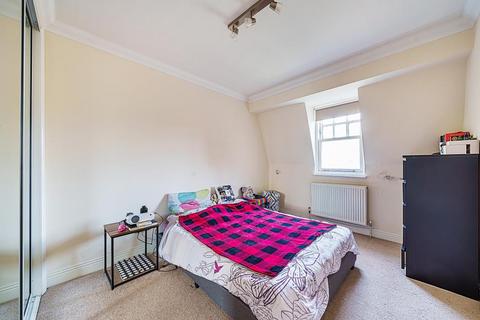 2 bedroom flat for sale, Cedar Lodge,  London,  NW2