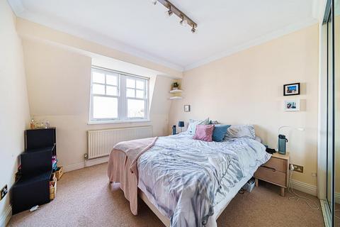 2 bedroom flat for sale, Cedar Lodge,  London,  NW2