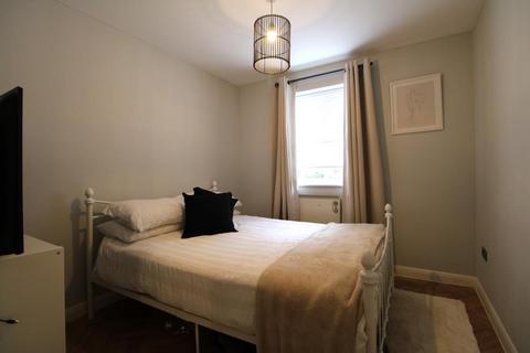 2 bedroom apartment to rent, Ridge Green,  Shaw,  SN5