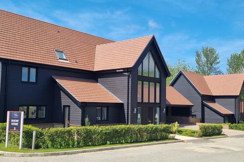 5 bedroom detached house for sale, Plot 3, The Chestnut at Thaxted, Bardfield Road CM6